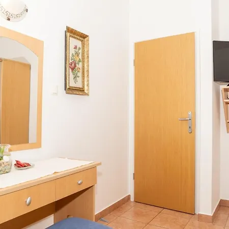 Pretty 1bdr App,great Sea View,41
